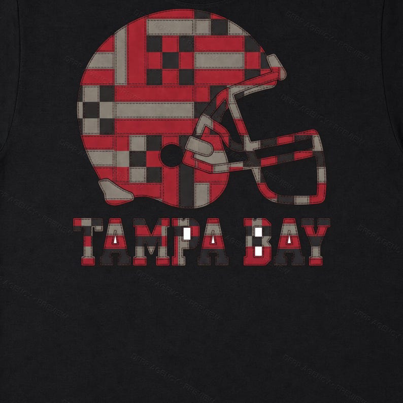 Camiseta de fútbol americano Tampa Bay Patchwork Helmet, camiseta vintage para el día del partido, ropa deportiva, gran regalo imagen 8