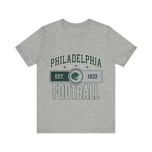 Philadelphia Vintage Crest T-shirt | Grafisch ontwerp voor voetbalfans | Unisex T-shirt afbeelding 2