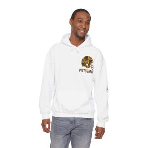 Pittsburgh Patchwork Helmet Game Day Hoodie, Unisex fotbollströja, Mysig hösttröja bild 2