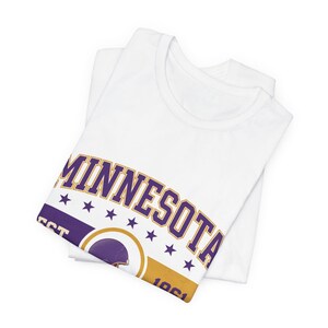 Koszulka z herbem Minnesota Vikings Vintage | Grafika kibica futbolu | Koszulka unisex zdjęcie 3