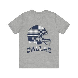 Dallas Game Day T-shirt, patchwork helm voetbalfan shirt, vintage stijl sportshirt afbeelding 2