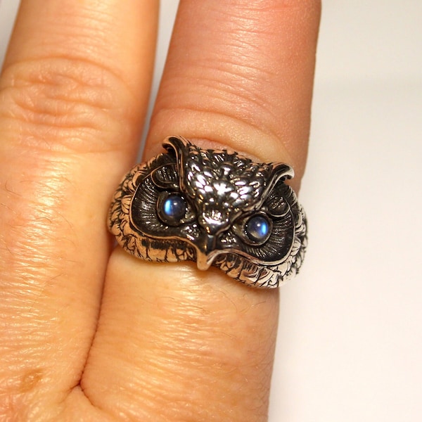 Blue Labradorite Owl Ring, Blue Flash, Adjustable Size