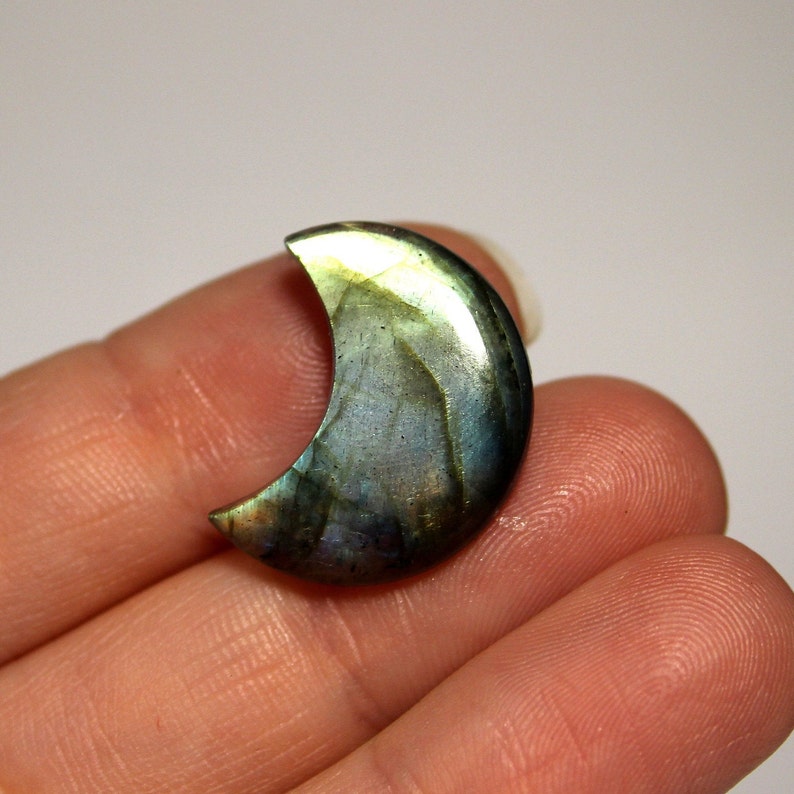 Semi Precious #646 Blue Moon Gold Gemstone Moon Cabochon 21mm Labradorite Moon Cab Wire Wrapping