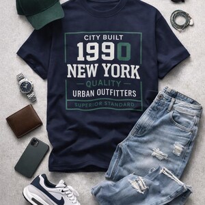 1990 New York T‑Shirt – City Built Vintage Urban Outfitters Graphic Tee