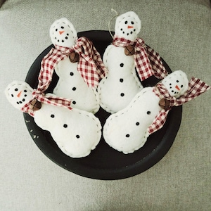 Primitive Snowman Dough Bowl Fillers: Homespun Christmas Ornaments, Set of 4