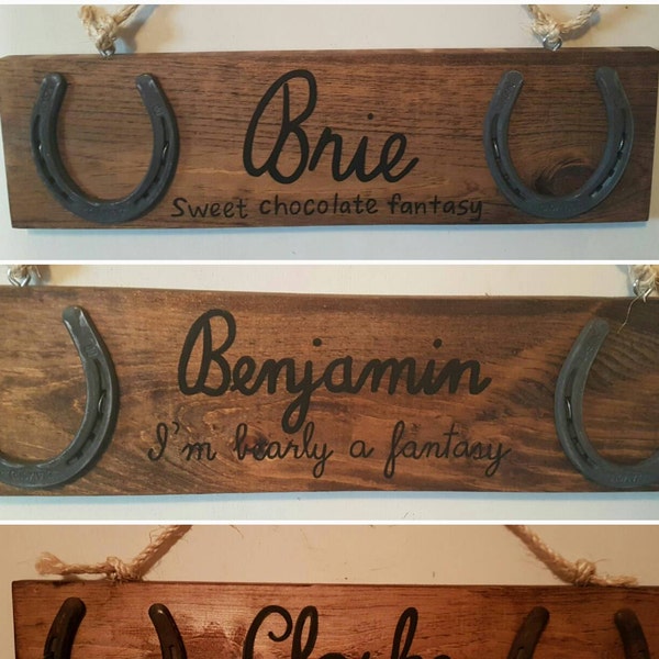 horse shoe stall sign / wooden horse stall plate horse shoes / personalized horseshoe sign / horse stable stall name plate / registered name