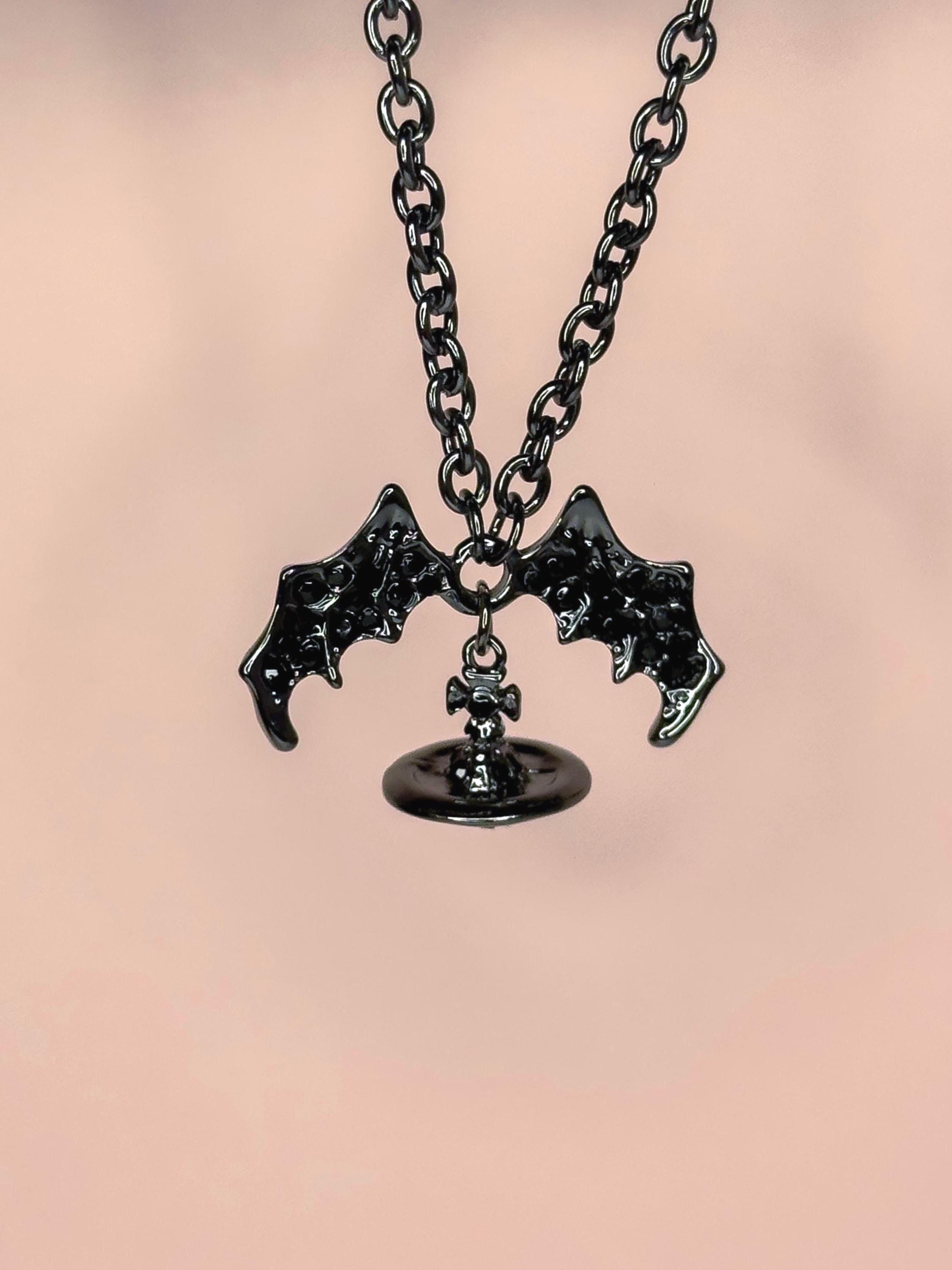 Vivienne westwood bone necklace - Etsy 日本
