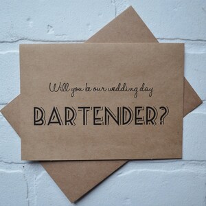 ¿Serás nuestro DÍA DE LA BODA BARTENDER tarjeta de vendedor tarjeta de bebida tarjeta de bar tarjeta kraft tarjeta de boda tarjetas de fiesta nupcial bar personal servidor de tarjetas