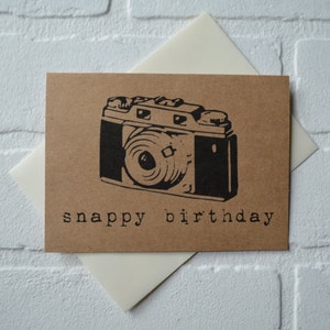 Carte d'anniversaire avec appareil photo rétro, carte d'anniversaire dynamique, carte de joyeux anniversaire, carte d'anniversaire amusante, carte d'appareil photo rétro, carte de photographe d'anniversaire dynamique