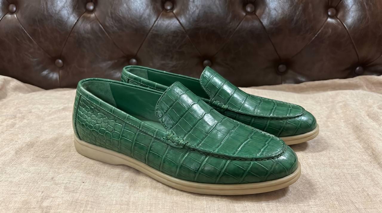 Men\'s Slip-On Loafers with Multicolor License-Plate Print Cato Cowhide Buckle Loafers main image 2