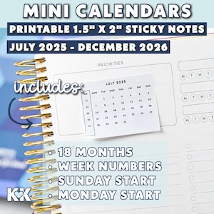 Peut inclure: Un agenda avec un mini calendrier autocollant. Le texte indique "MINI CALENDRIERS NOTES AUTOCOLLANTES 3,8 cm x 5,1 cm JUILLET 2025 - DÉCEMBRE 2026." Comprend 18 mois, numéros de semaine, et début dimanche/lundi.