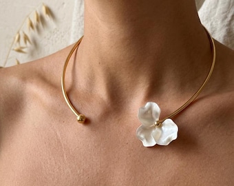 Gold plated Ivory Enamel Flower Gold Torque Choker Necklace