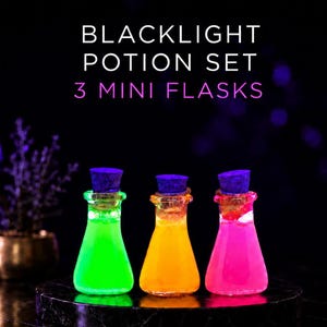 Set van 3 mini-toverdrankflesjes met blacklight-effect | Heksenachtige Halloween-decoratie