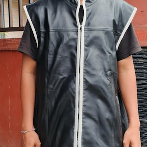Gilet in pelle Crazy Horse fatto a mano – Gilet in pelle nera con dettagli in pitone bianco, vestibilità regolabile