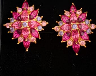 Vintage Joan Rivers Pink & Magenta Rhinestone Star Pierced Earrings.