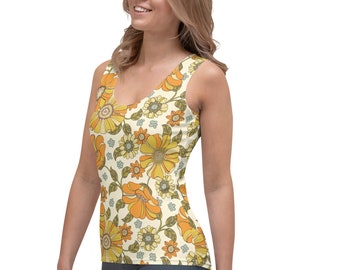 Retro 60’s 70’s Flower Print Women’s Tank Top, Orange and Yellow Retro Floral Pattern Classic Tank, Marigold Daisy All Over Print Tank Top