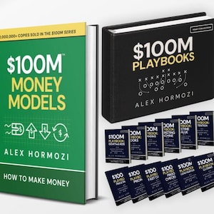 以下が含まれることがあります： アレックス・ホルモジ著の緑色の本『$100M Money Models』と、黒いバインダー『$100M Playbooks』、および小さな黒い小冊子のセット。緑色の本の表紙には白いアイコンと「1,000,000+ COPIES SOLD IN THE $100M SERIES」というテキストが記載されています。