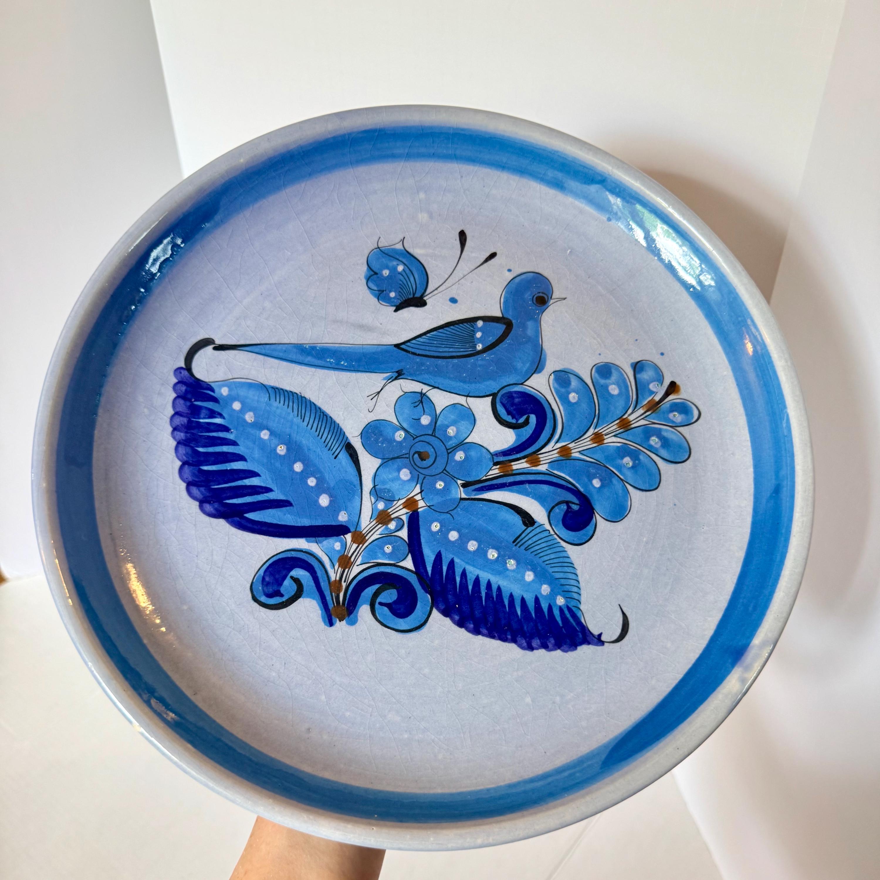 メキシコ トナラ焼き美しい青の色彩や花模様が素敵な鳥の陶器フォークアート メキシコの鳥のプレート - Etsy 日本