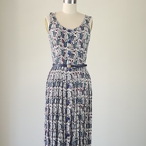 Vintage 1990s Italian Rayon Floral Button-Front Midi Dress – Belted, Blue & White, Tie Waist, Size XS/S