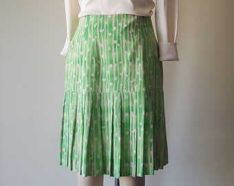 Vintage 1990s SILK Green and White Drop Waist box Pleated Skirt Waist 25.5" / Small
