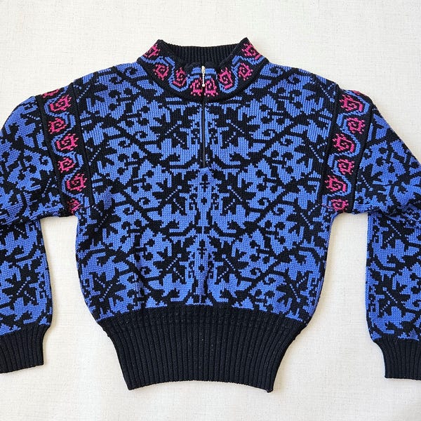 1980s OSSI Après Ski Sweater, Cropped Snowflake Soft Wool Blend Pullover, Blue Black Nordic Zip Snow Bunny Jumper, Size S, Made in Hong Kong