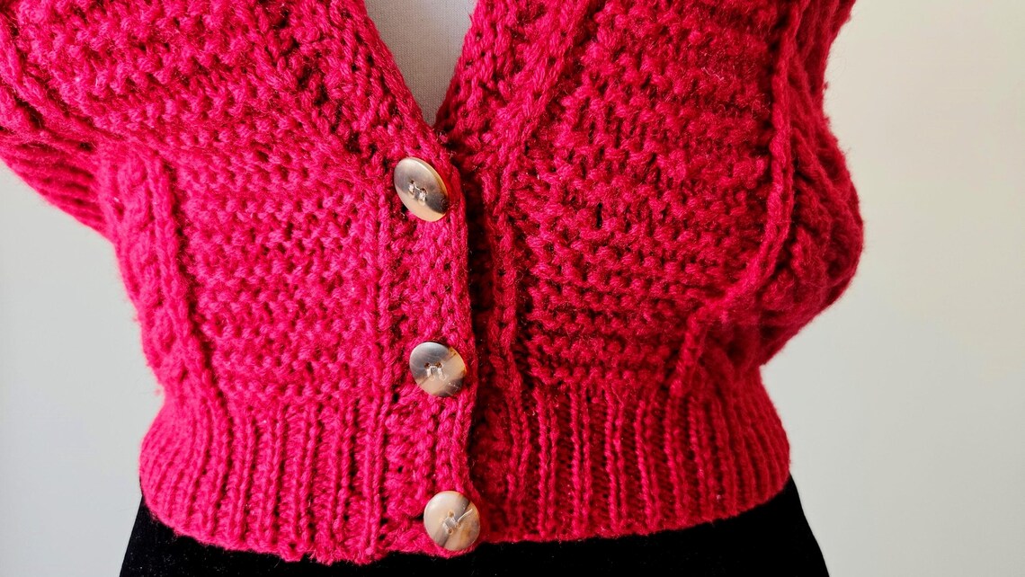 Vintage Wool Cable Knit Sweater Vest, Red Chunky Button Front Cropped Cardigan, S/M Petite, foto 4 di 5