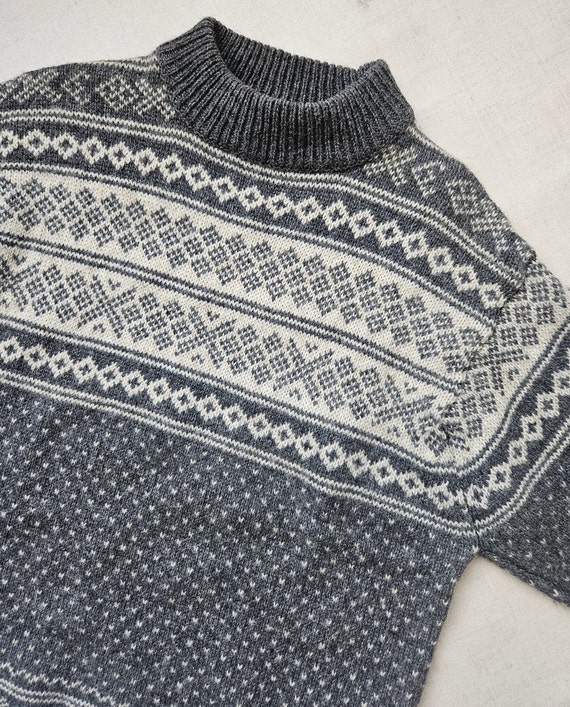 Nordic Fair Isle Wool Sweater • Hand Knit Unisex … - image 3
