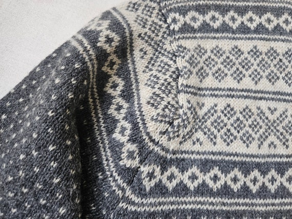 Nordic Fair Isle Wool Sweater • Hand Knit Unisex … - image 5