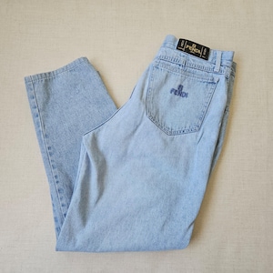 1990s FENDI High Waisted Jeans – Tapered Denim – Roma Amor – Light Wash – Size 30 Waist – Made in Italy – Soft Vintage Blue Jeans S/M