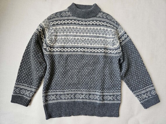 Nordic Fair Isle Wool Sweater • Hand Knit Unisex … - image 2