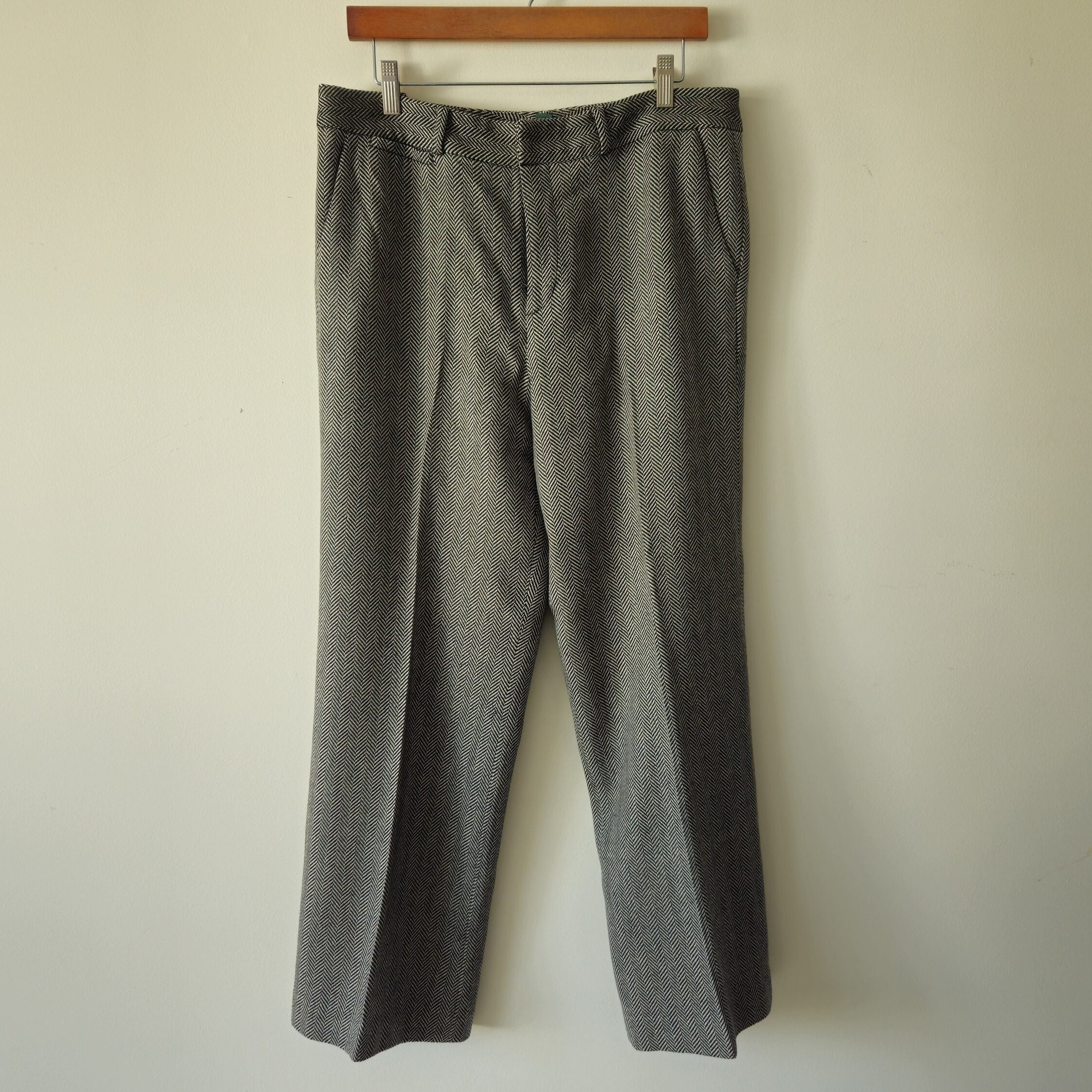 1990s RALPH LAUREN Wool Wide Leg Straight Trousers • 34 1990s RALPH LAUREN Wool Wide Leg Straight Trousers • 34