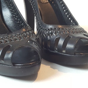 90s Woven Leather Platform Slingback Sandals Vintage 1990s Peep toe Size 8 90s does 40s Black Brown Cutout Pumps Heels Shoes image 3