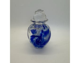 Frasco de perfume de vidrio soplado a mano Buckhannon, color azul remolino, firmado por Ron Hinkle, 2002.