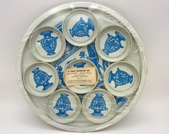 Juego de bebidas vintage MCM National Toleware, posavasos azules y blancos con bandeja, artículos de bar.