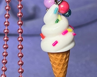 Ice Cream Cone Necklace Soft Serve Vanilla fake Food Miniature Kawaii Polymer Clay Girls Teen Women Gift Kitch fake food jewelry