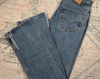 Jeansy Levi's 505 Regular Fit Straight Leg Vintage z 2001 roku, rozmiar 32x34, papierowa metka