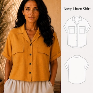 Op de afbeelding: Een mosterdgeel shirt met korte mouwen, een kraag, een knoopsluiting aan de voorzijde en twee borstzakken. De afbeelding bevat een technische lijntekening met het label Boxy Linen Shirt die de voor- en achterkant van het ontwerp toont.