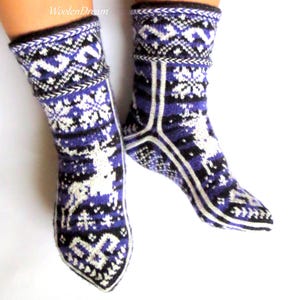 Norwegian Socks Hand Knitted Merino Wool Fair Isle Socks with Deer Warm Winter Scandinavian Snowflake Socks Christmas Gift for Animal Lovers
