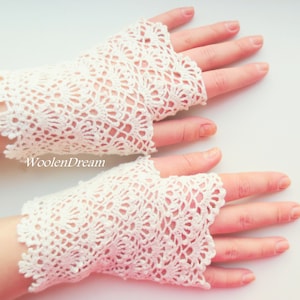 White Bridal Lace Gloves Fingerless Crochet Wedding Gloves Women's Vintage Summer Gloves Victorian Lace Mitts Bridesmaid Gloves Gift for Her