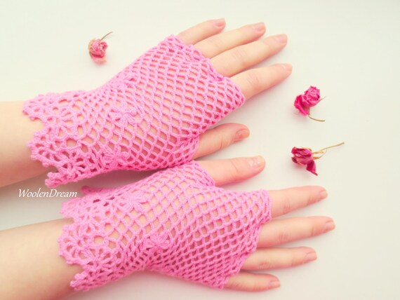Crochet Bridal Finger-less Gloves Victorian Wedding Irish Lace Mitts Rosy Flowers