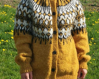 Wool Cardigan Føyka Hand Knitted Icelandic Sweater Lopapeysa Women's Norwegian Fair Isle Jumper