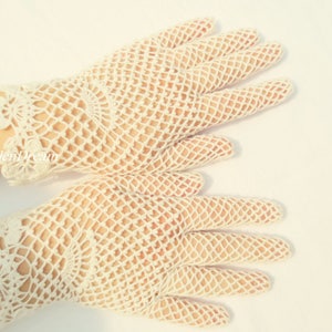 Wedding Lace Gloves Crochet Victorian Bridal Gloves Women Vintage Summer Gloves Ivory Civil War Evening Gloves Bridesmaid Glove gift for Her
