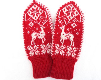 Norway Mittens Wool Hand Knitted Women's Christmas Mittens Deer Patterned Warm Winter Scandinavian Snowflake Mittens Gift for Animal Lovers