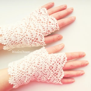 Bridal Lace Gloves Finger-less Crocheted Victorian Wedding Openwork Mitts Handmade Romantic Summer Evening Wear