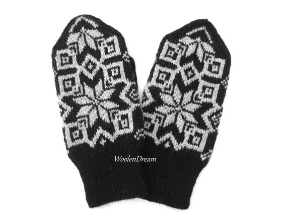 Men Mittens Hand Knitted Merino Wool Norwegian Snowflake Hand Warmers Scandinavian Deer Winter Gloves