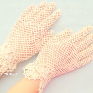 Bridal Lace Gloves Crochet Victorian Wedding Gloves Women Vintage Evening Summer Gloves Ivory Civil War White Bridesmaid Gloves Gift for Her