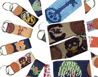Porte-clés brodé personnalisé | porte-clés monogramme personnalisé | Quincaillerie en cuir en laiton