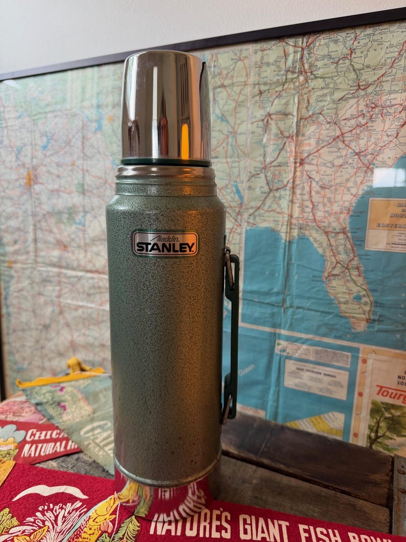 Grön Stanley-termos i vintagestil bild 1