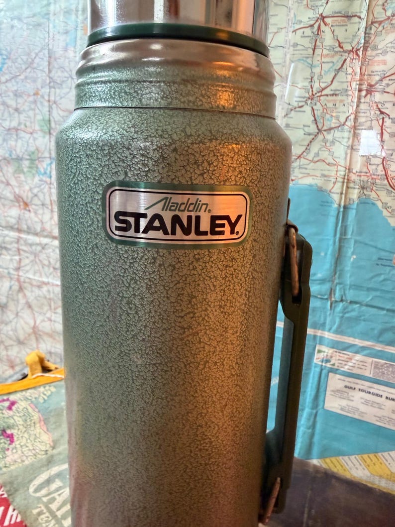 Grön Stanley-termos i vintagestil bild 4