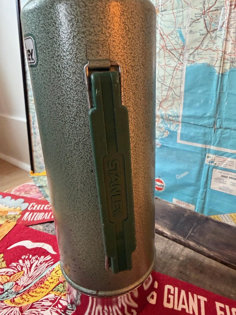 Grön Stanley-termos i vintagestil bild 3